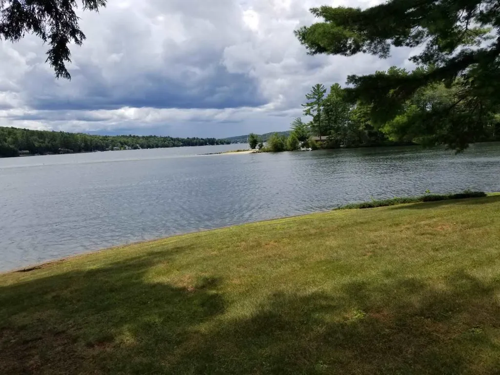 180 Pine Point Drive New Durham NH 03855
