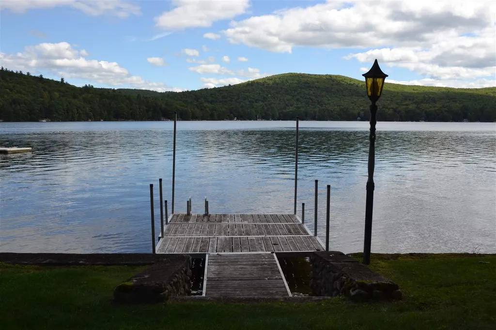 180 Pine Point Drive New Durham NH 03855
