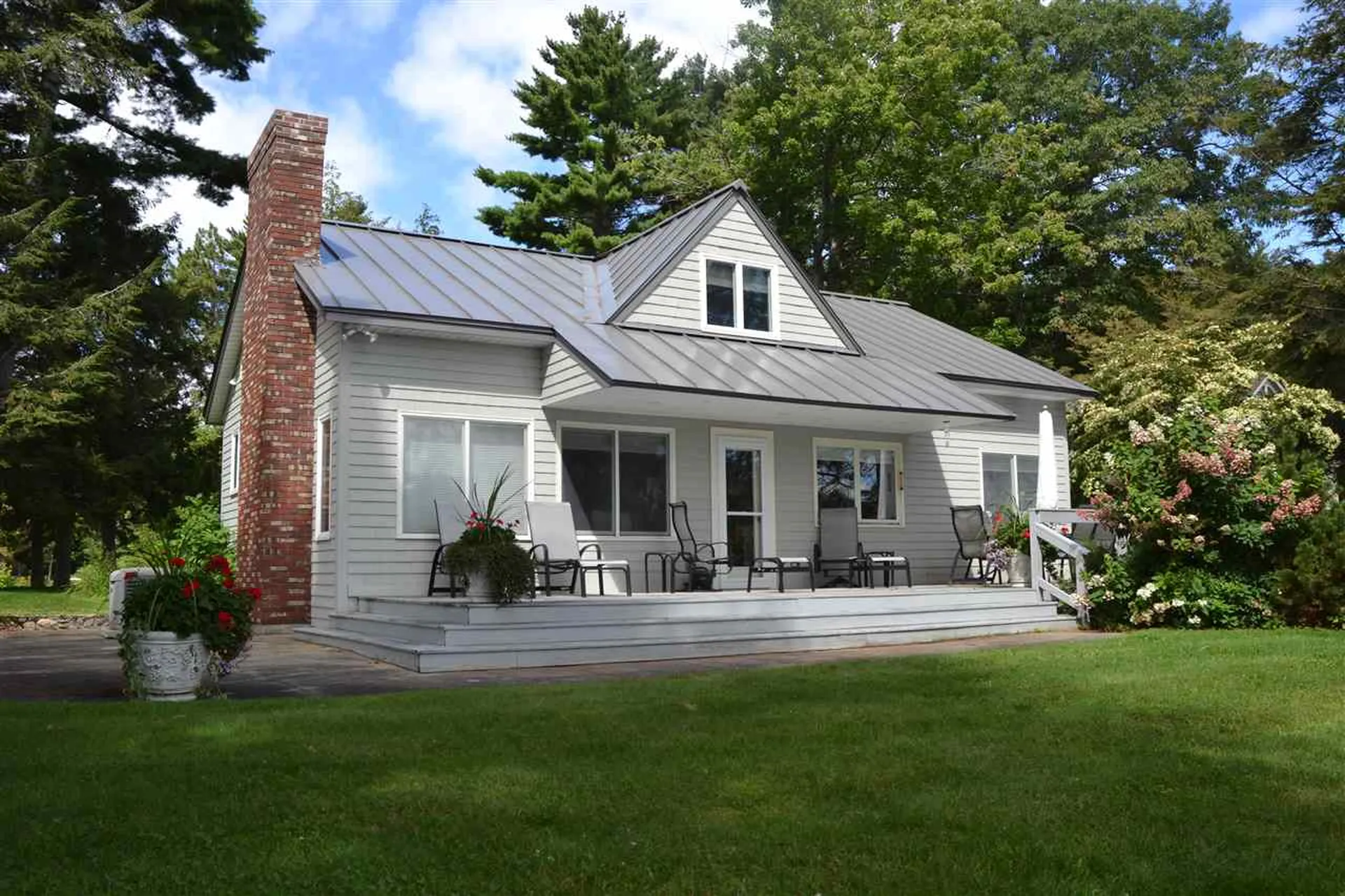 180 Pine Point Drive New Durham NH 03855