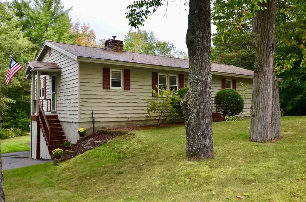 11 Reservoir Road Meredith NH 03253