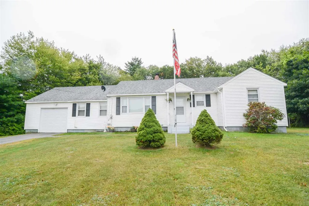 5 Little River Road Kingston NH 03848