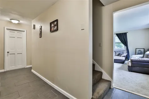 54 Heritage Circle Hudson NH 03051