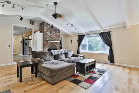 54 Heritage Circle Hudson NH 03051
