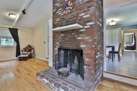 54 Heritage Circle Hudson NH 03051