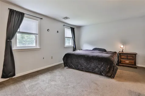 54 Heritage Circle Hudson NH 03051