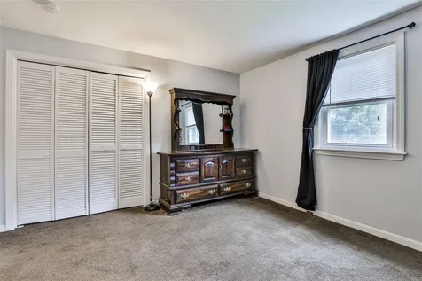 54 Heritage Circle Hudson NH 03051