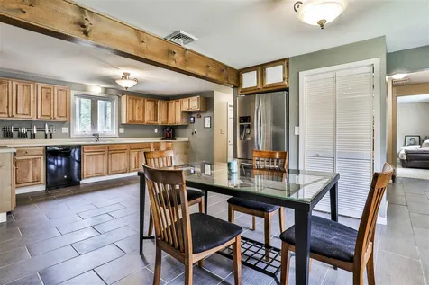 54 Heritage Circle Hudson NH 03051
