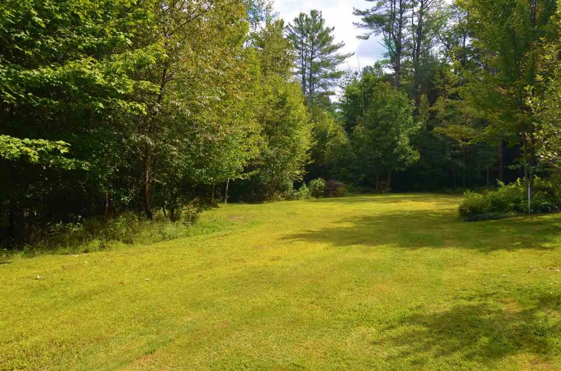 16 Fairway Avenue Newport NH 03773