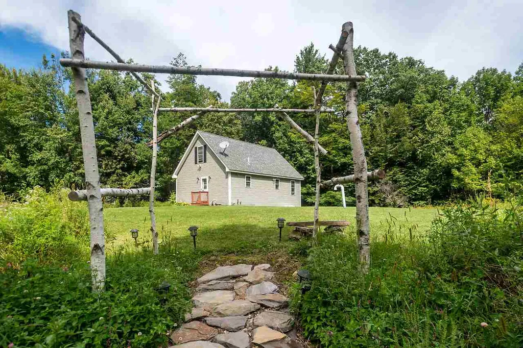 165 Upper Deerfield Road Northwood NH 03261