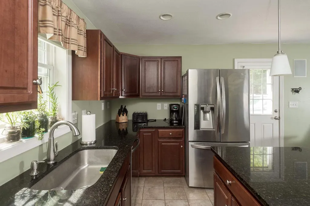 165 Upper Deerfield Road Northwood NH 03261
