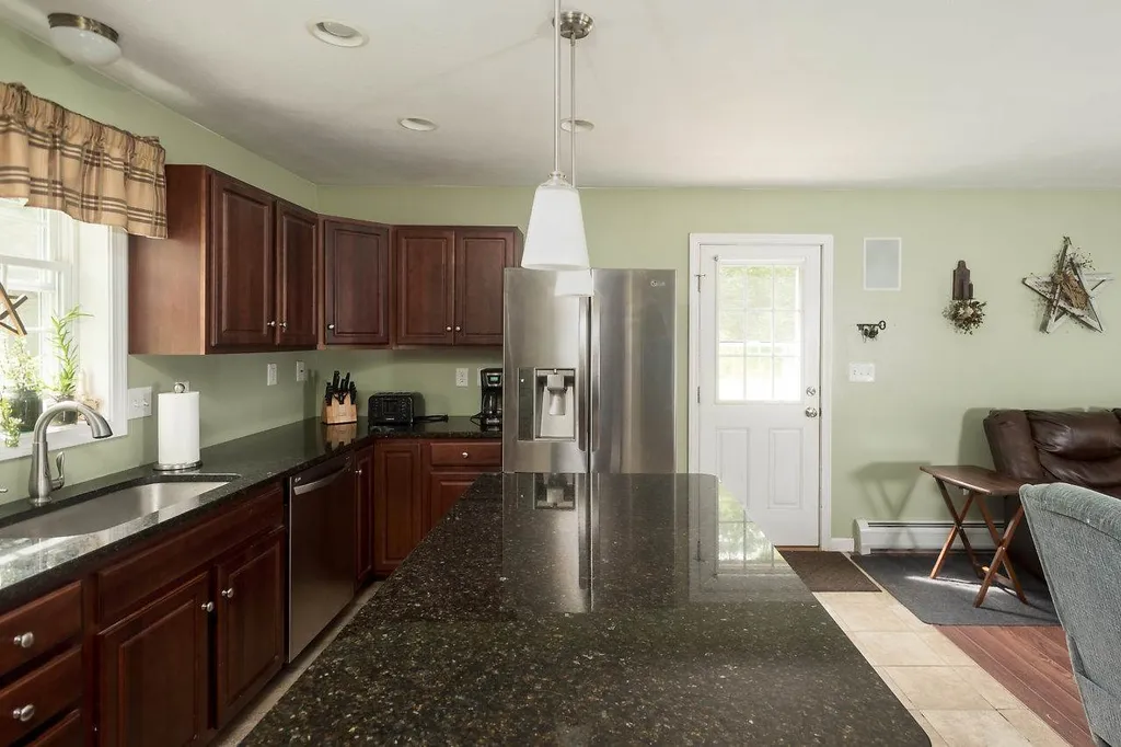 165 Upper Deerfield Road Northwood NH 03261