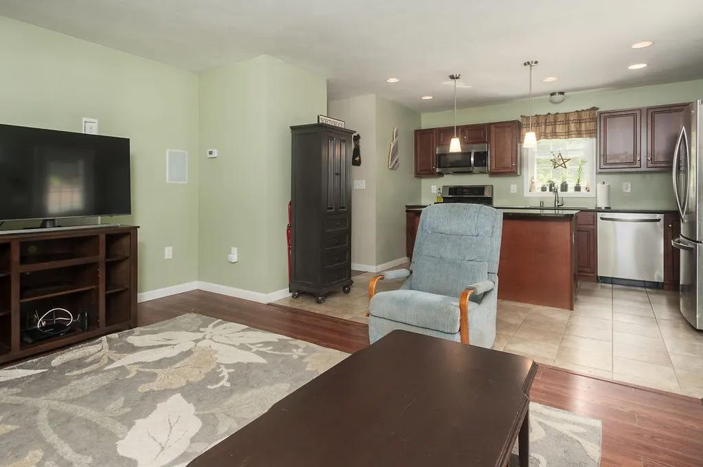 165 Upper Deerfield Road Northwood NH 03261