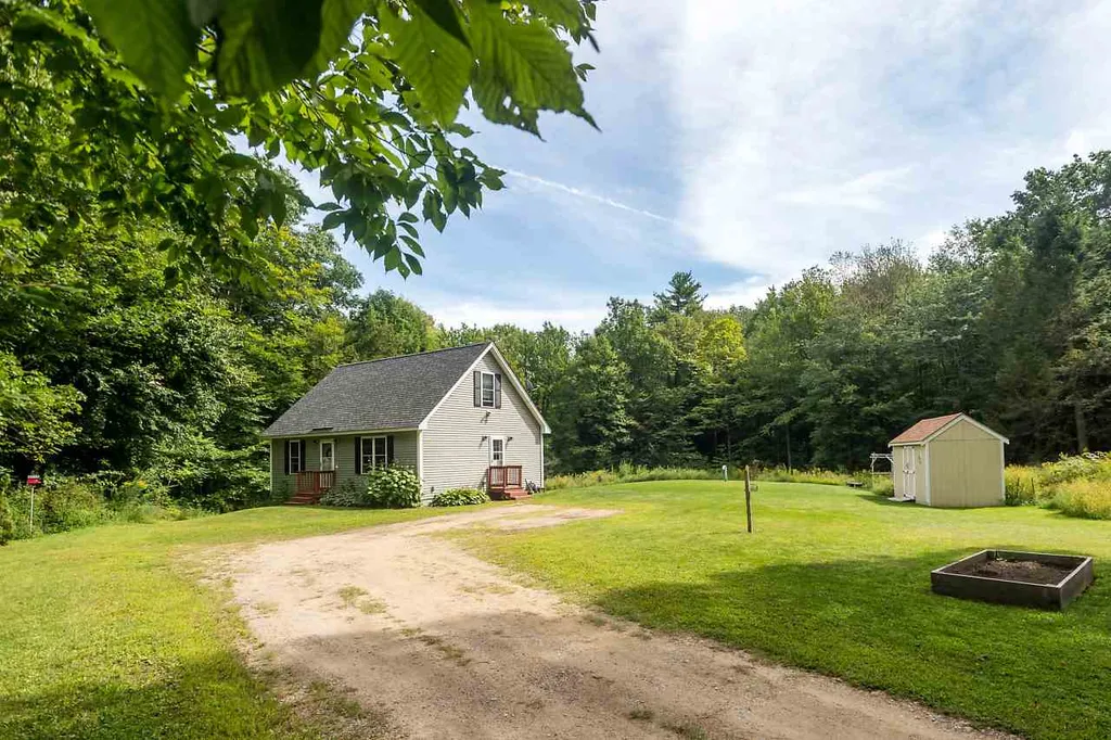 165 Upper Deerfield Road Northwood NH 03261