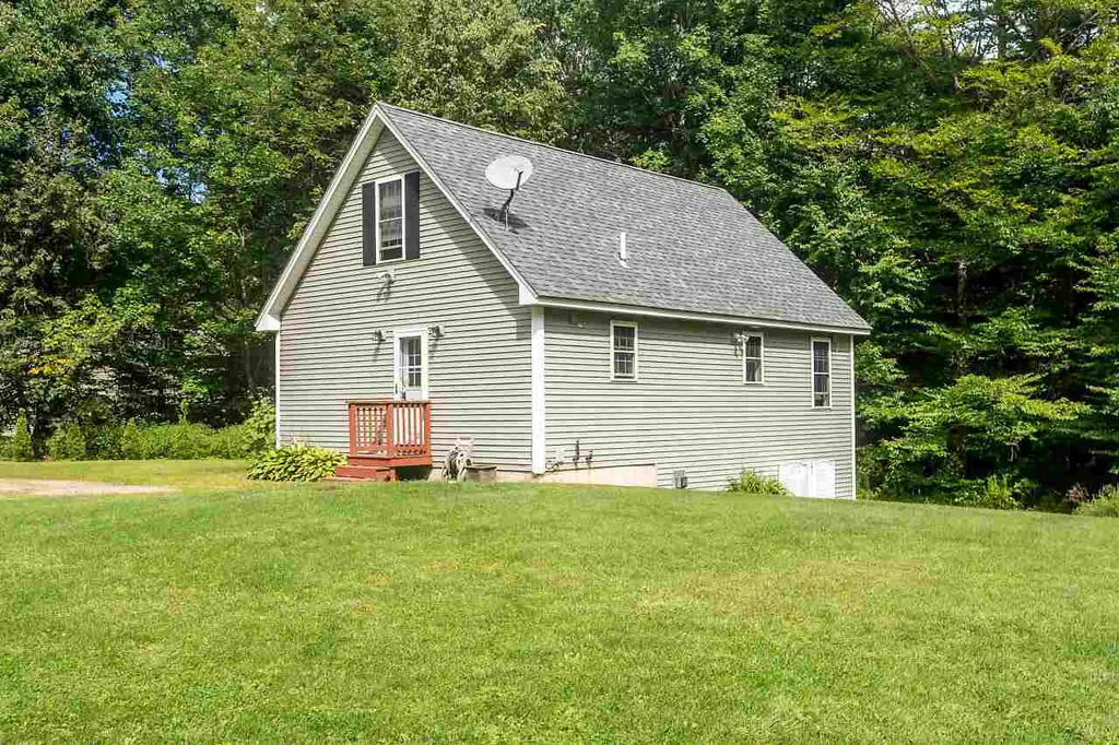 165 Upper Deerfield Road Northwood NH 03261