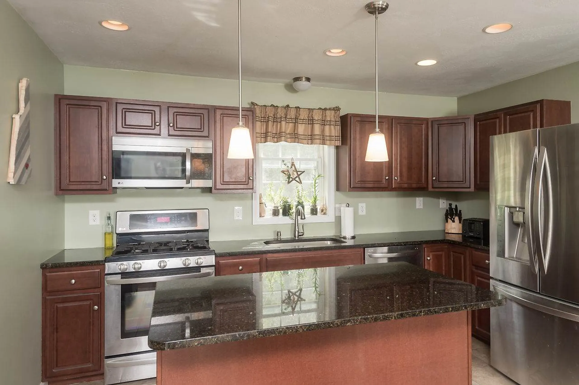 165 Upper Deerfield Road Northwood NH 03261
