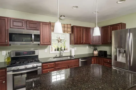 165 Upper Deerfield Road Northwood NH 03261