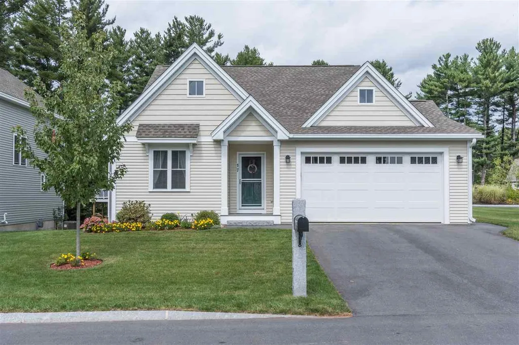 17 Adelaide Avenue Nashua NH 03064