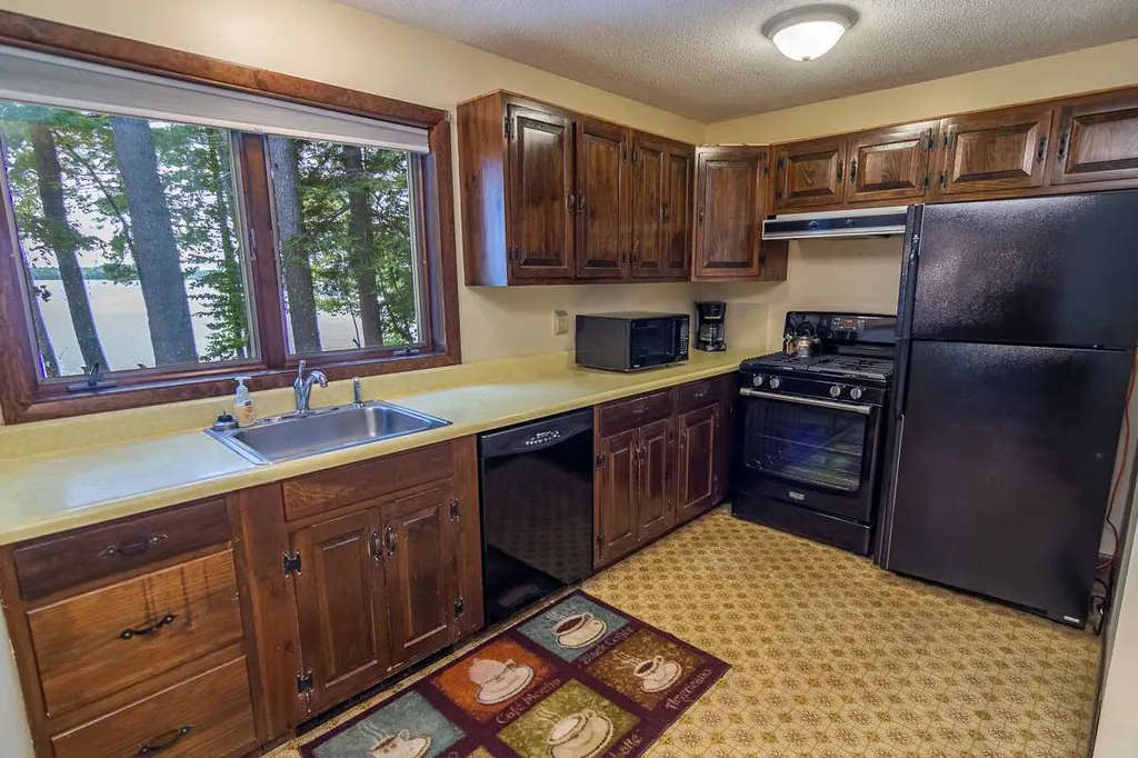 30 Mahala Road Moultonborough NH 03254