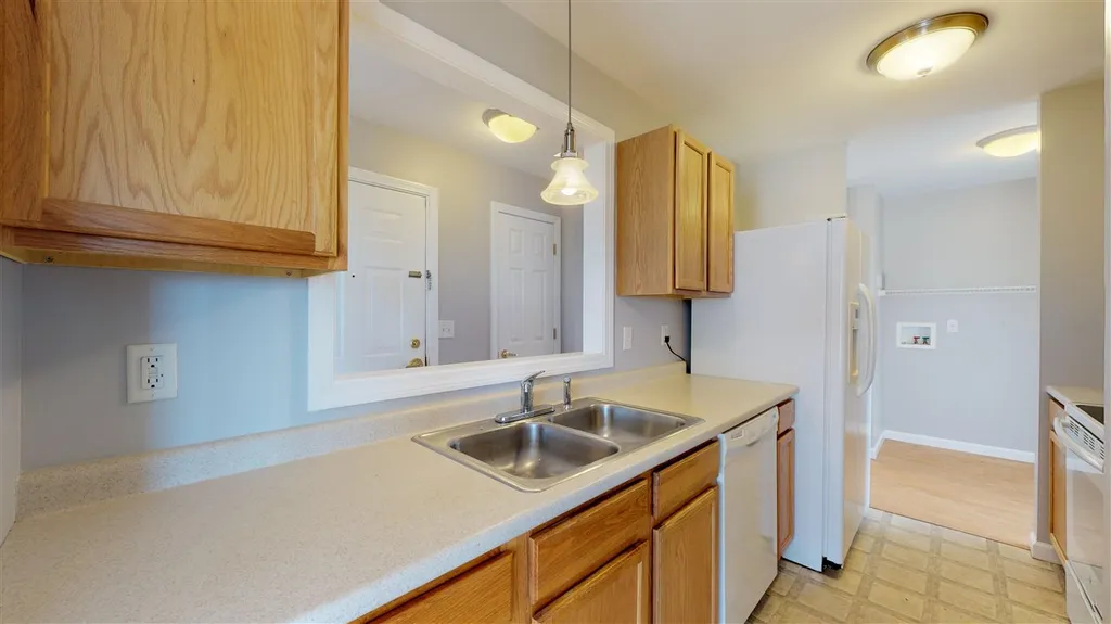 354 Manhattan Drive Burlington VT 05401