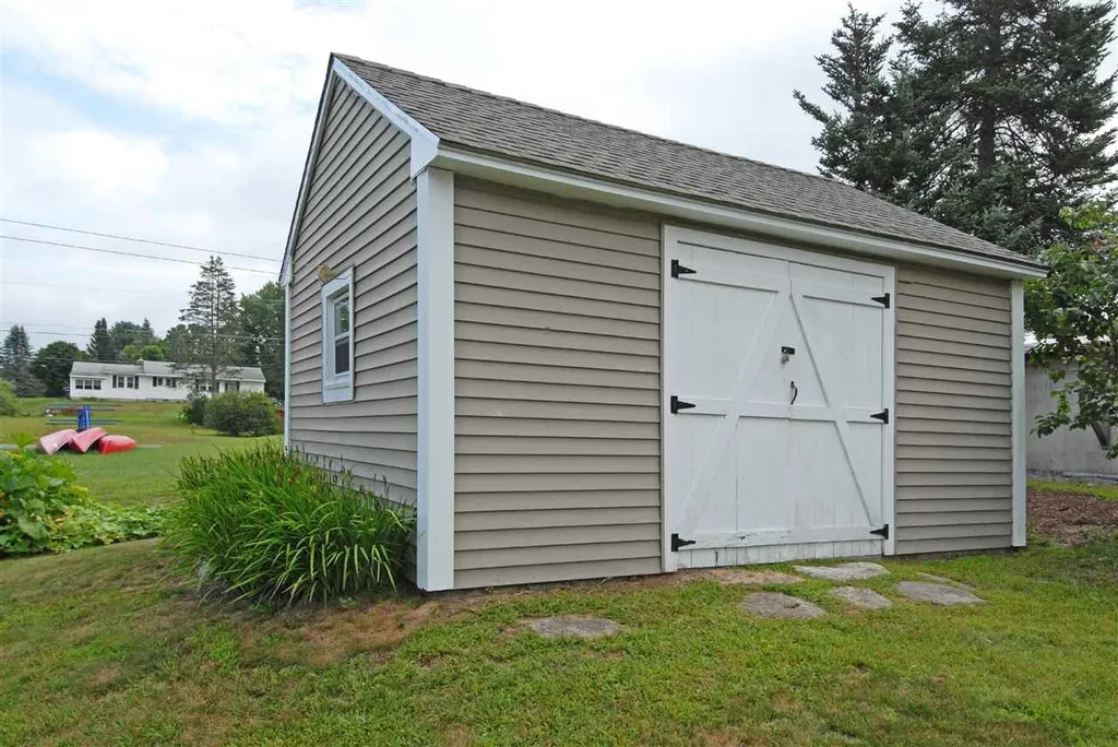 10 Lorraine Street Newport NH 03773