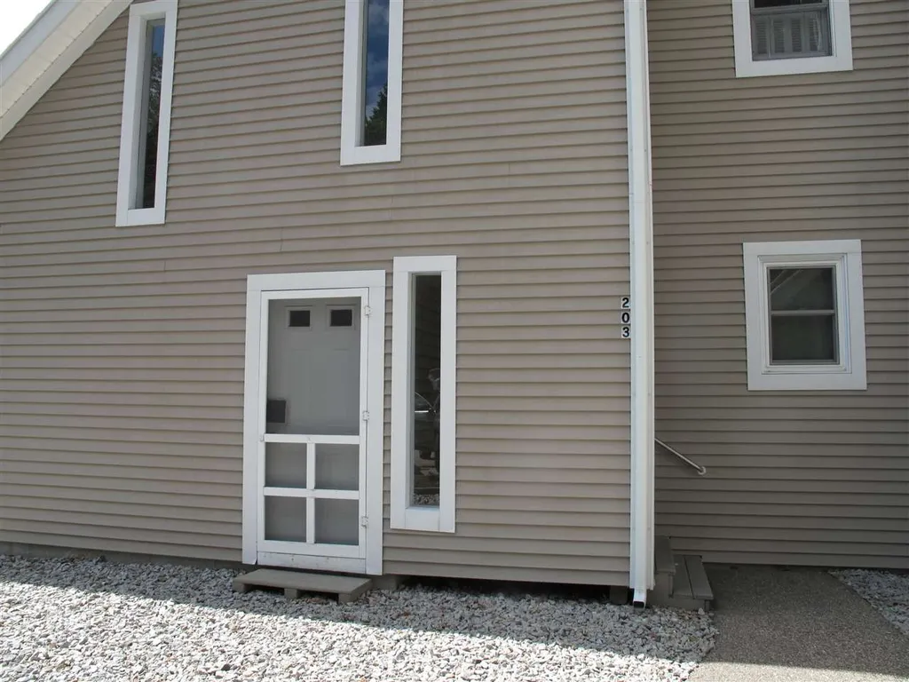53 Amber Way Conway NH 03813-4336