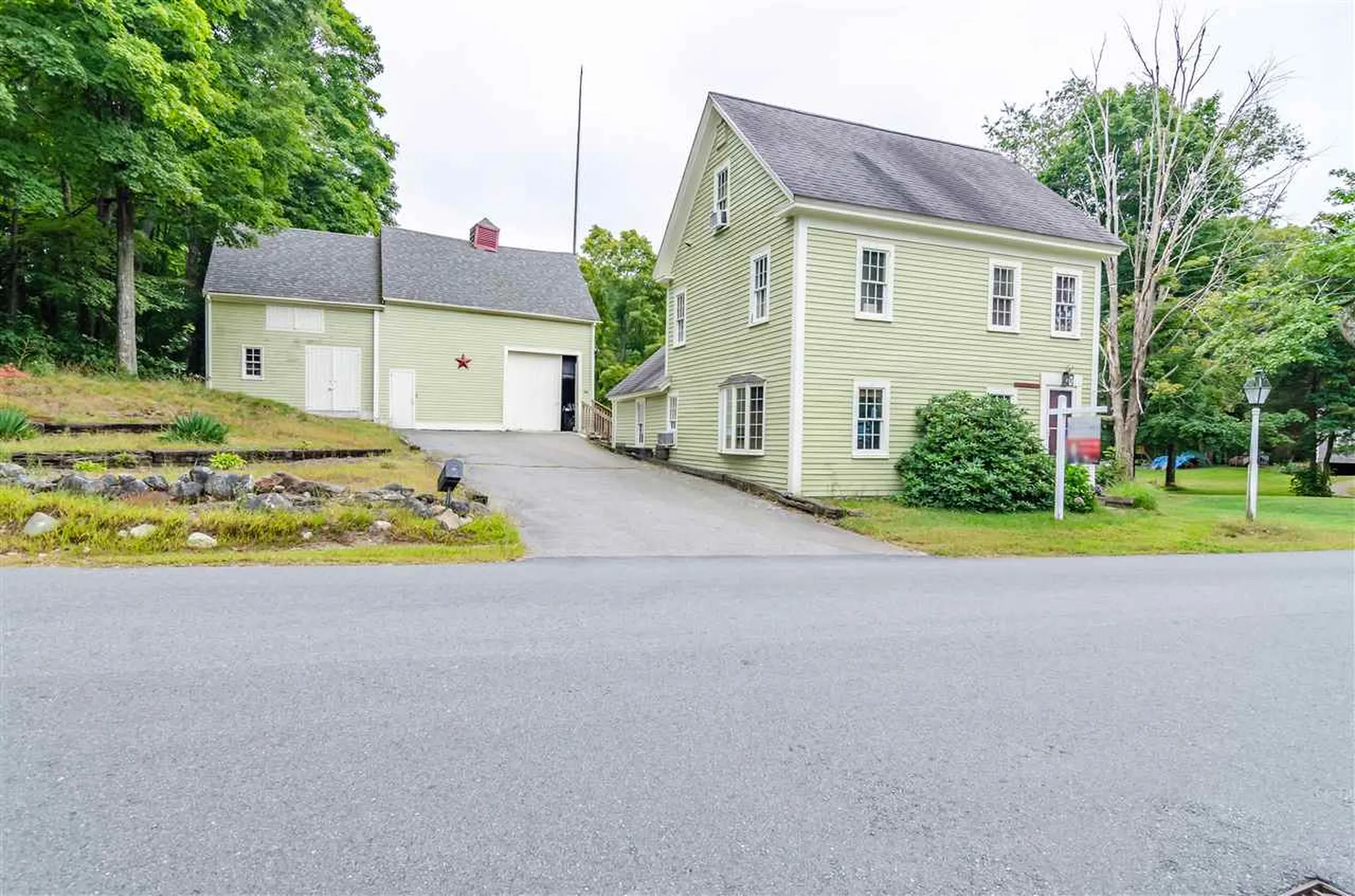 7 Maple Avenue Newton NH 03858