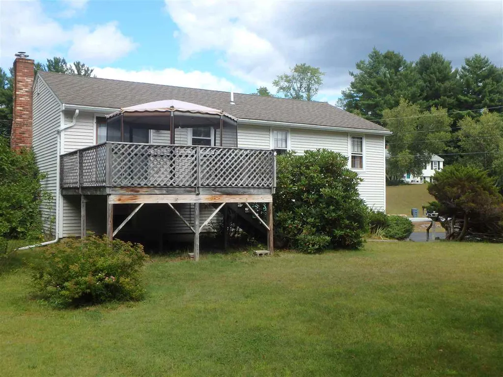 1 Riverbend Road Newmarket NH 03857