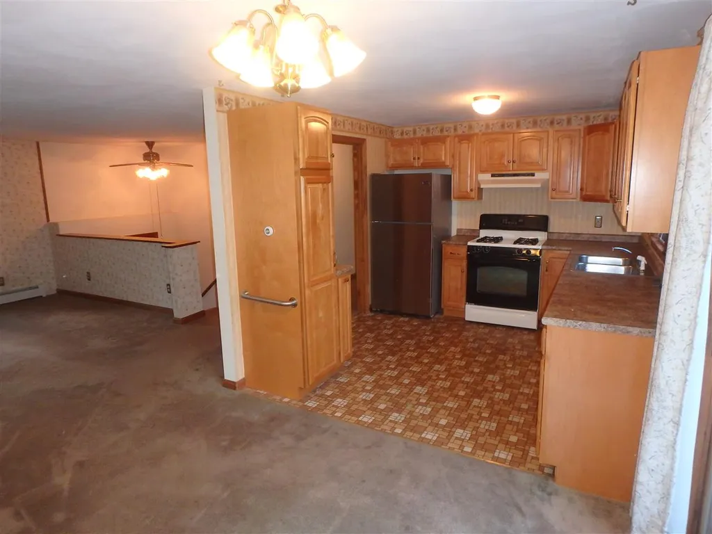 1 Riverbend Road Newmarket NH 03857