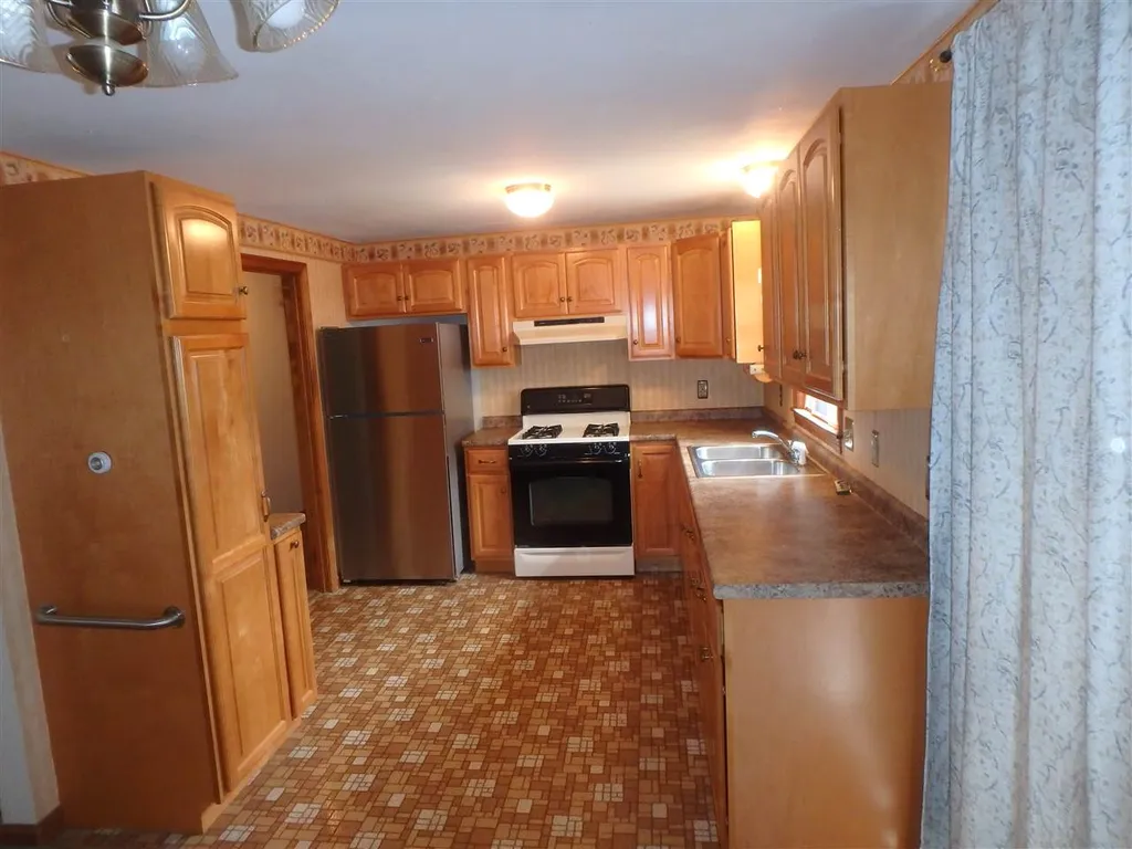 1 Riverbend Road Newmarket NH 03857