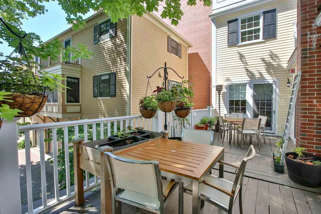 58 State Street Portsmouth NH 03801