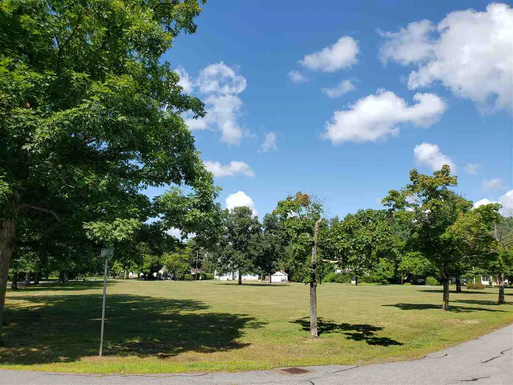 52 Greenwood Avenue Keene NH 03431