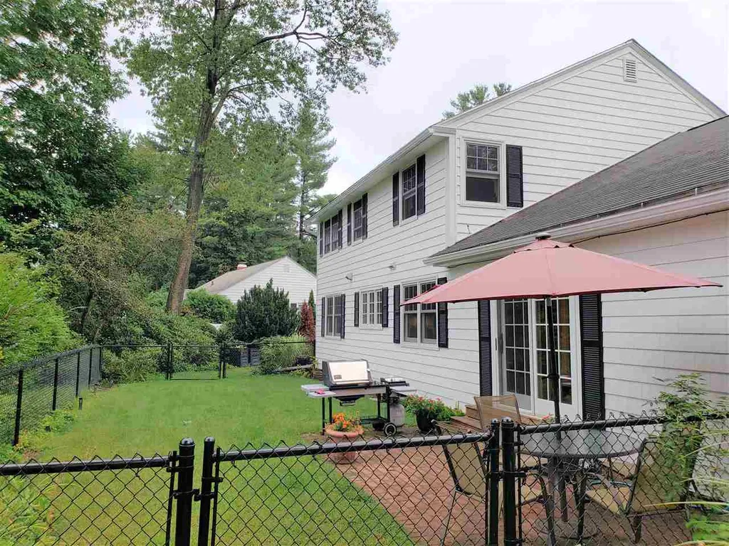 52 Greenwood Avenue Keene NH 03431