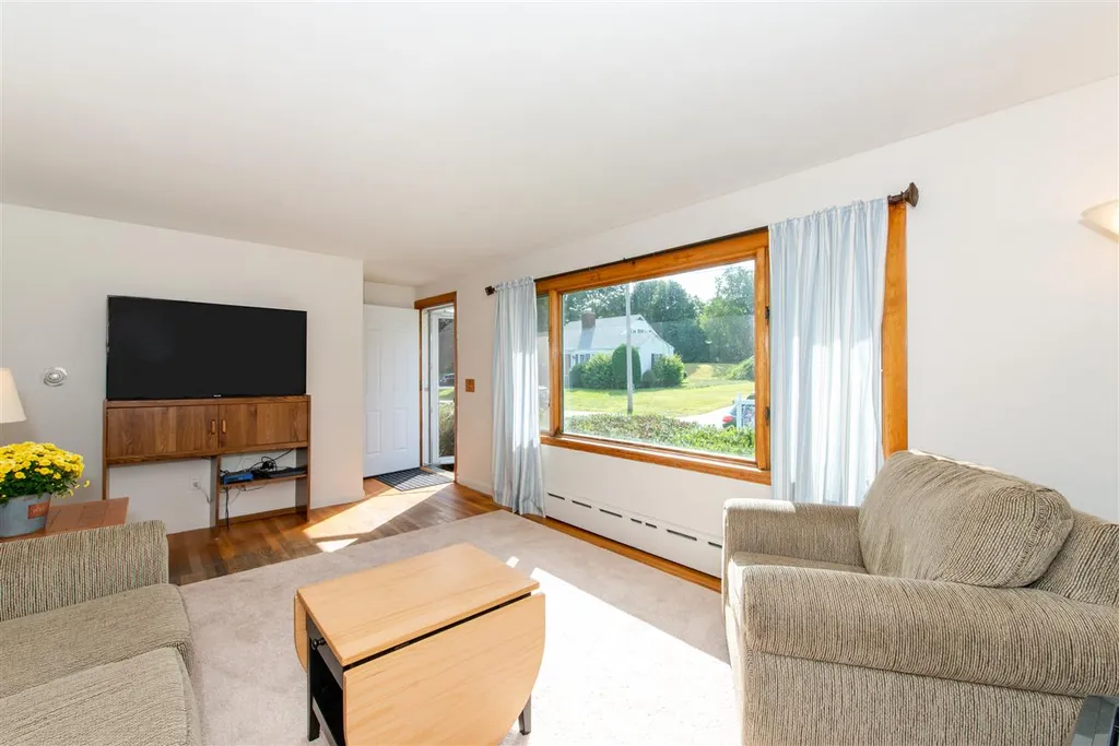 11 Hull Avenue Dover NH 03820