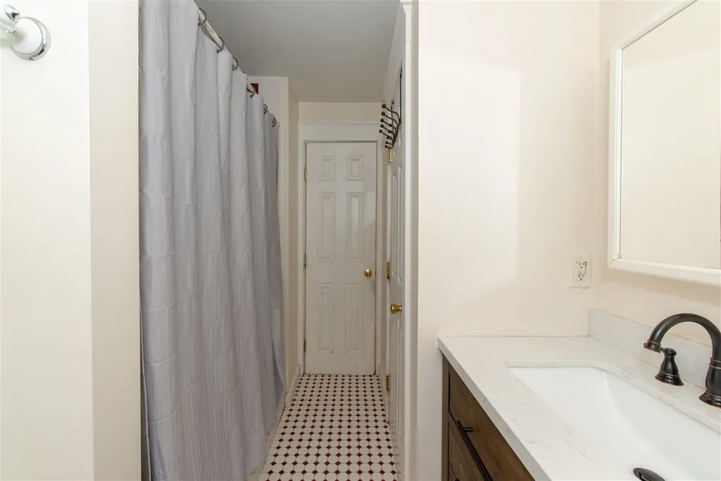 11 Hull Avenue Dover NH 03820