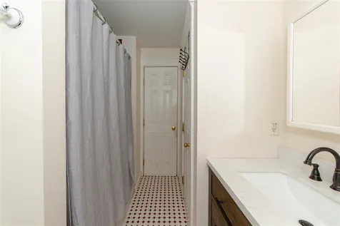 11 Hull Avenue Dover NH 03820
