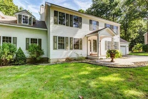 5 Brander Court Amherst NH 03031