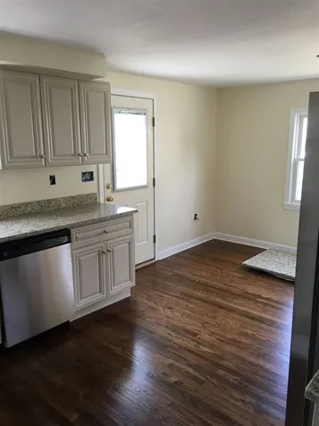 8 Harold Street Manchester NH 03104