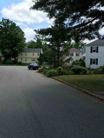 8 Harold Street Manchester NH 03104