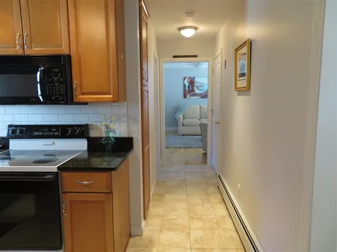 47 Middle Road Brentwood NH 03833
