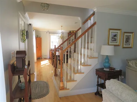 47 Middle Road Brentwood NH 03833