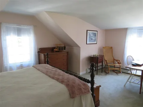 47 Middle Road Brentwood NH 03833