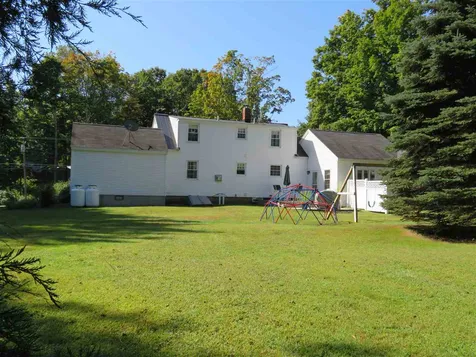 47 Middle Road Brentwood NH 03833