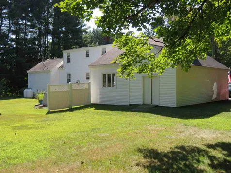 47 Middle Road Brentwood NH 03833