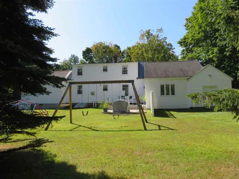 47 Middle Road Brentwood NH 03833