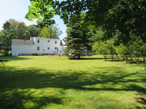 47 Middle Road Brentwood NH 03833