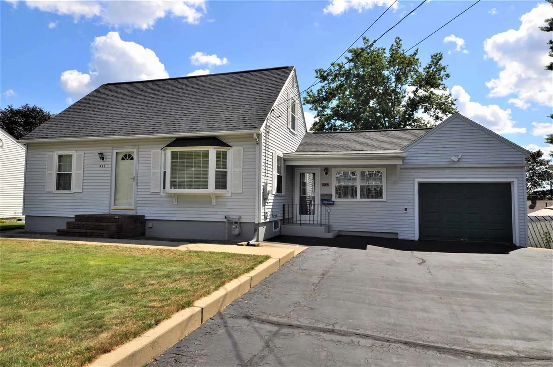 241 Seames Drive Manchester NH 03103