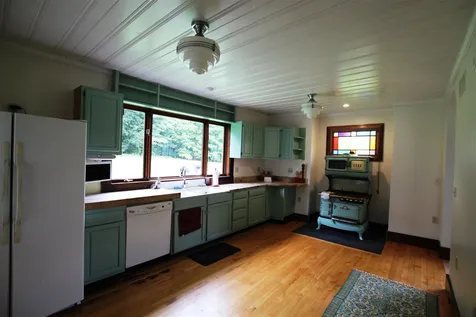 4612 Vt Route 140 Poultney VT 05764