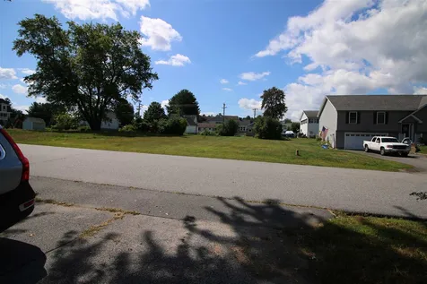 20 Pinehurst Avenue Derry NH 03038