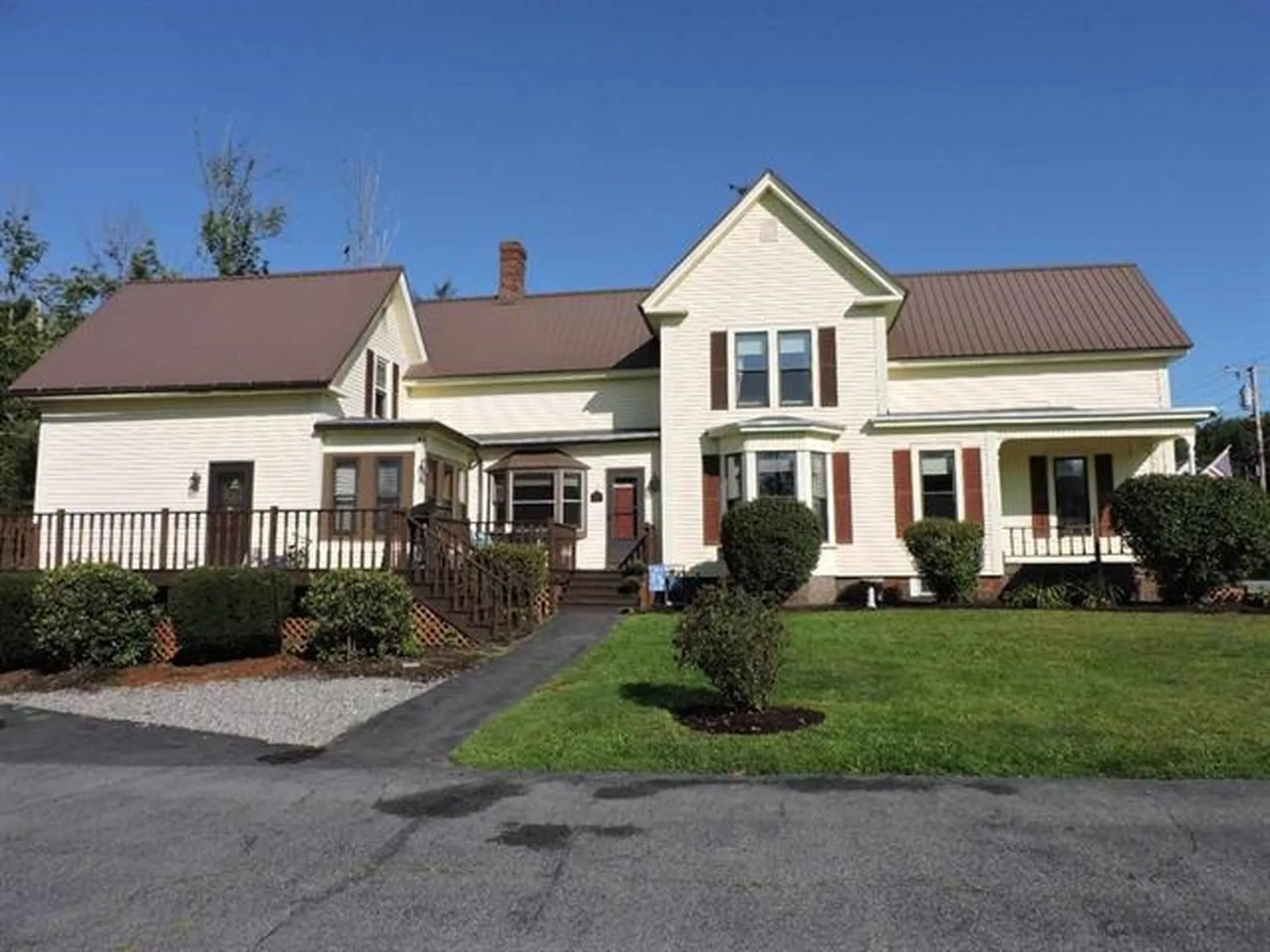 426 Elm Street Laconia NH 03246