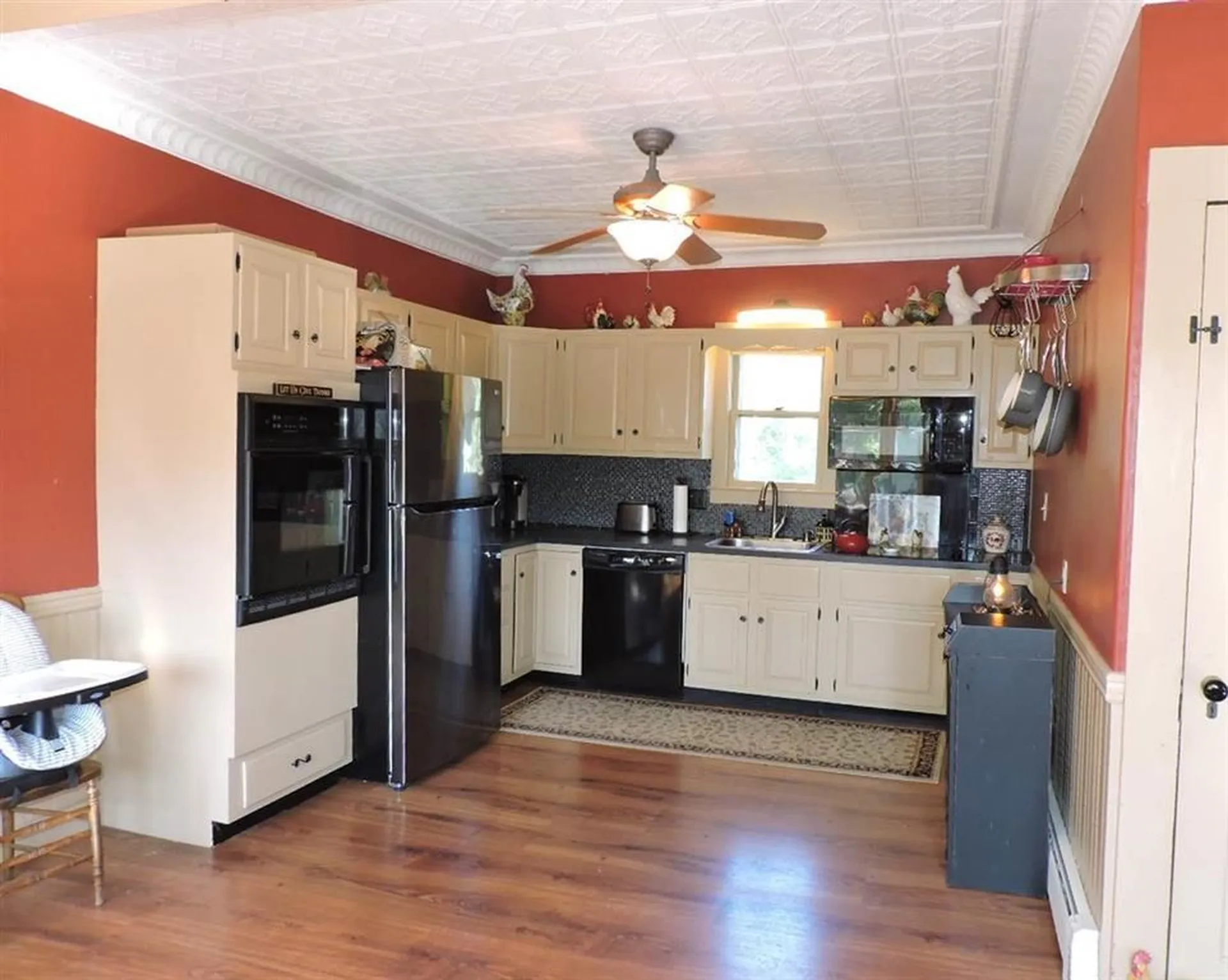 426 Elm Street Laconia NH 03246